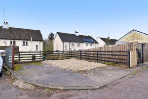 Parking area - click for photo gallery